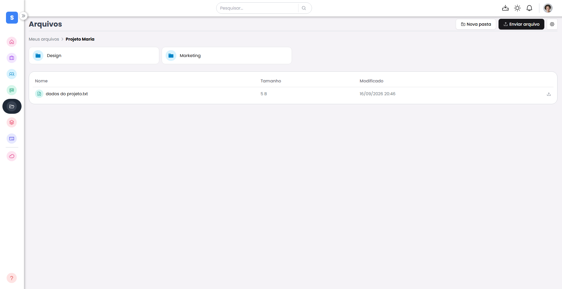 Tela de arquivos do Vaulth com pastas e documentos